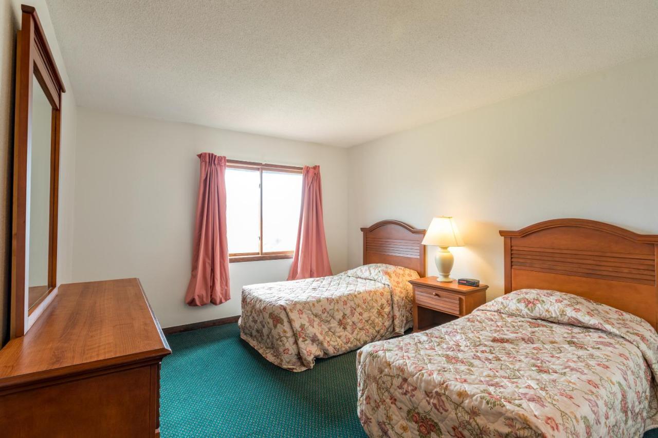 Crown At Wolf Run Hotel DuBois
