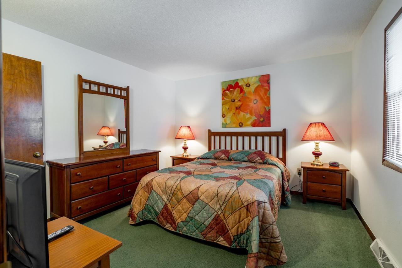 Crown At Wolf Run Hotel